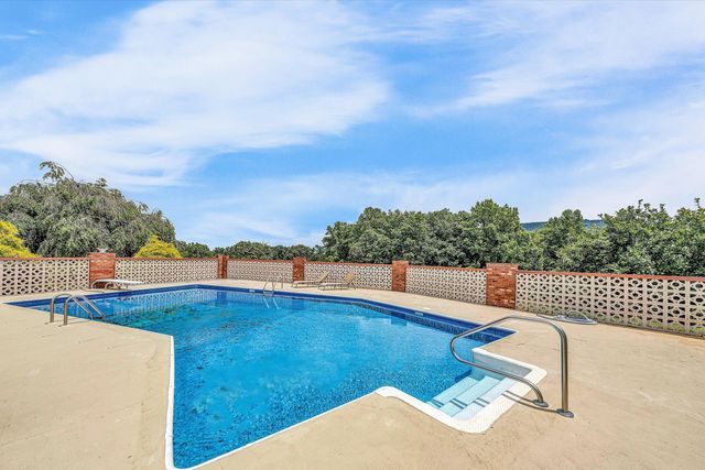 270 Parkside LN, Rocky Mount, VA 24151