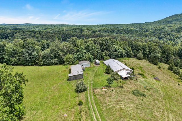 270 Parkside LN, Rocky Mount, VA 24151