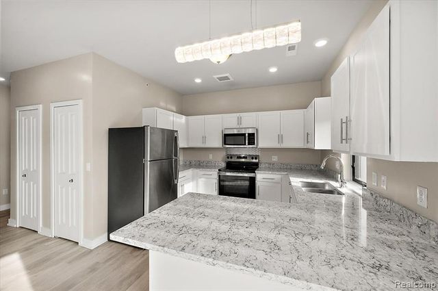 105 N Laurel Street C, Royal Oak, MI 48067