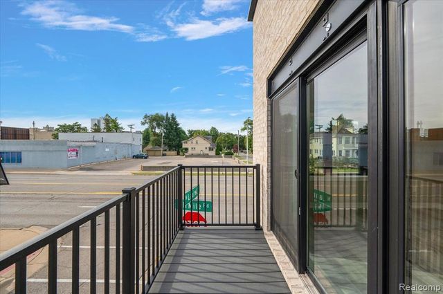 105 N Laurel Street C, Royal Oak, MI 48067