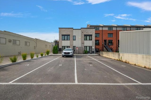 105 N Laurel Street C, Royal Oak, MI 48067