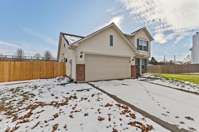 2104 Napa Circle, Indianapolis, IN 46214
