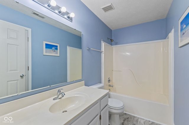 2104 Napa Circle, Indianapolis, IN 46214