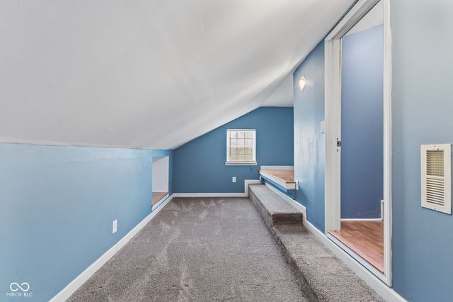 2104 Napa Circle, Indianapolis, IN 46214