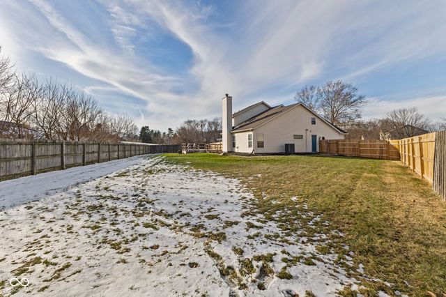 2104 Napa Circle, Indianapolis, IN 46214
