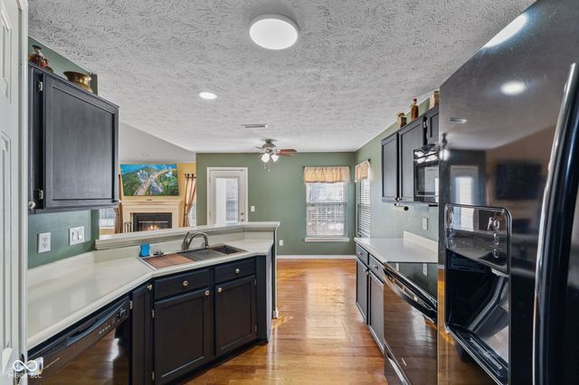 2104 Napa Circle, Indianapolis, IN 46214