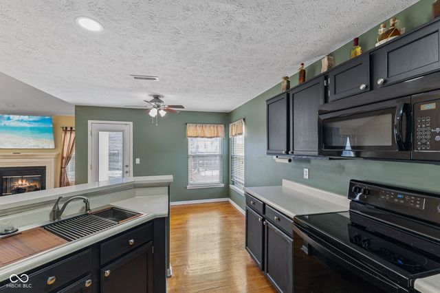 2104 Napa Circle, Indianapolis, IN 46214