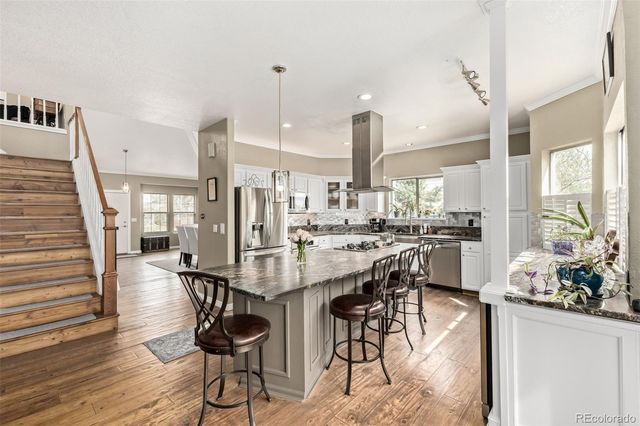 9050 W San Juan Drive, Littleton, CO 80128