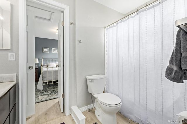 9050 W San Juan Drive, Littleton, CO 80128