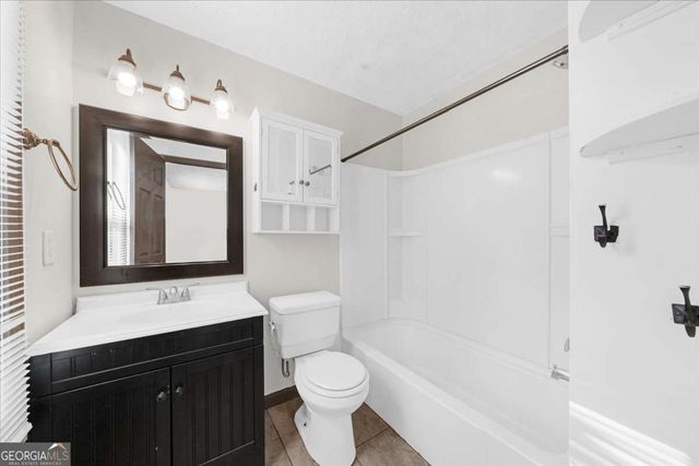 224 Applebranch Drive, Woodstock, GA 30188