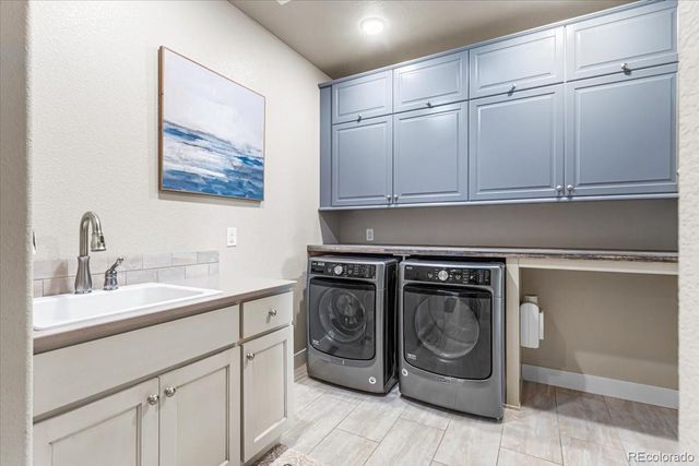 2080 Robb Street, Lakewood, CO 80215