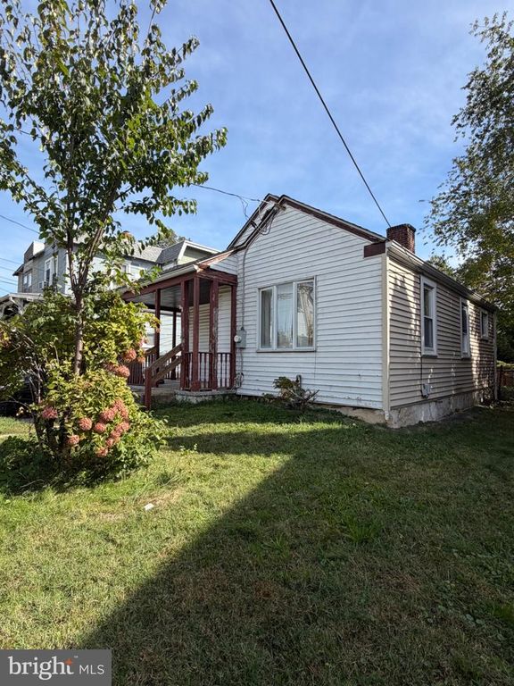 1129 WOODLAND AVE, SHARON HILL, PA 19079 — photo 3