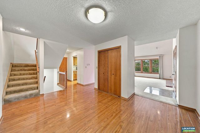 6625 Shenandoah Court, Lincoln, NE 68501