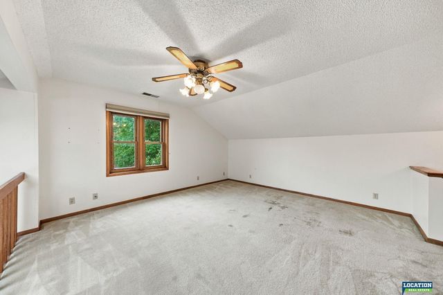 6625 Shenandoah Court, Lincoln, NE 68501