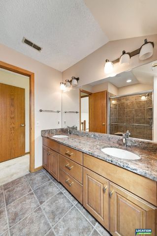 6625 Shenandoah Court, Lincoln, NE 68501