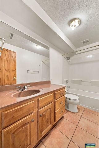 6625 Shenandoah Court, Lincoln, NE 68501