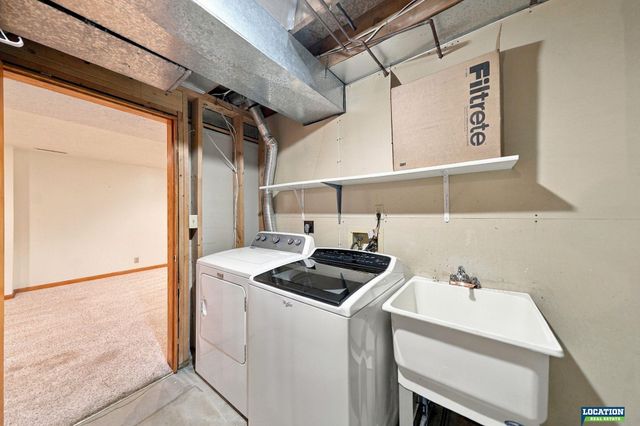 6625 Shenandoah Court, Lincoln, NE 68501