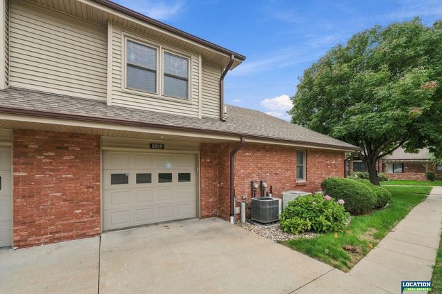 6625 Shenandoah Court, Lincoln, NE 68501