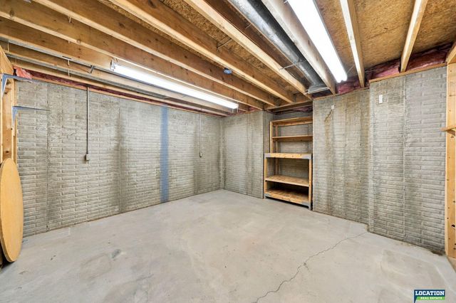 6625 Shenandoah Court, Lincoln, NE 68501