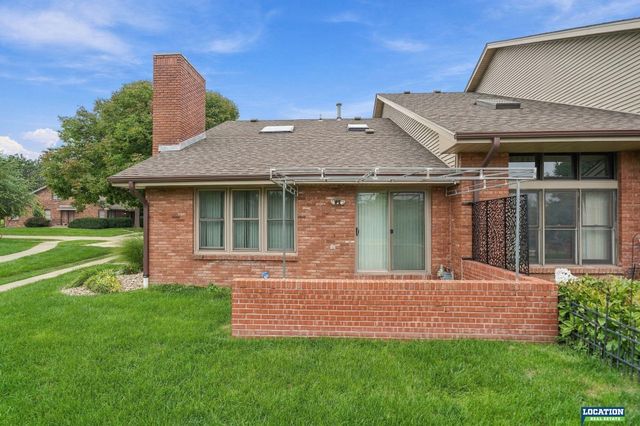 6625 Shenandoah Court, Lincoln, NE 68501
