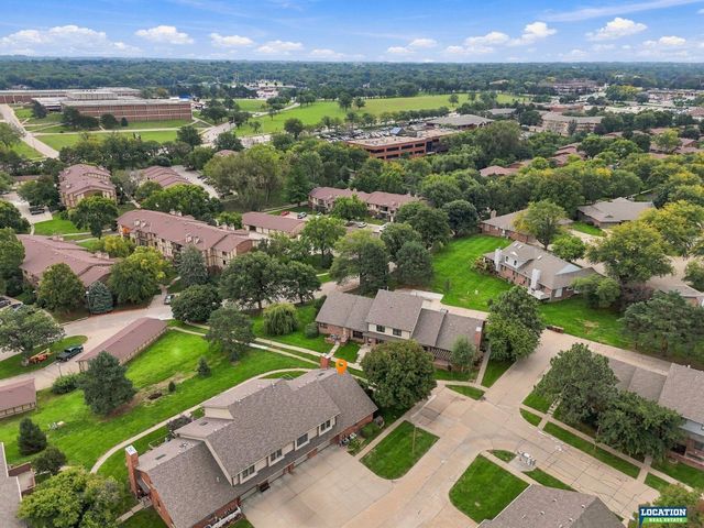 6625 Shenandoah Court, Lincoln, NE 68501