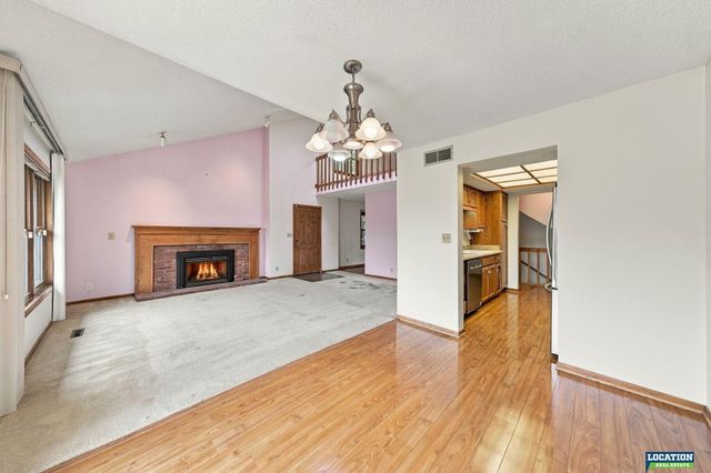 6625 Shenandoah Court, Lincoln, NE 68501