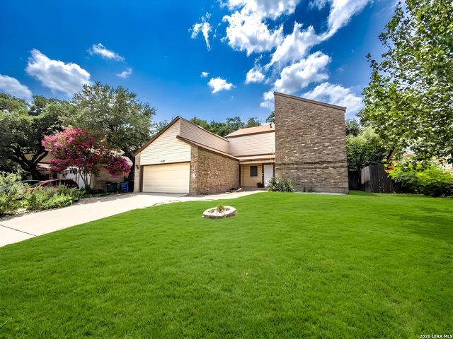 8507 TIMBER CREST ST, San Antonio, TX 78250