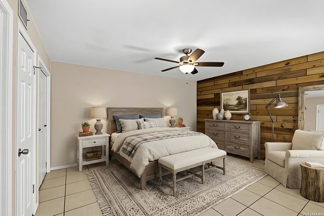 8507 TIMBER CREST ST, San Antonio, TX 78250