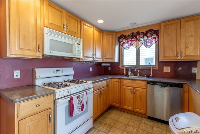 1112 Cleveland Drive, Cheektowaga, NY 14225