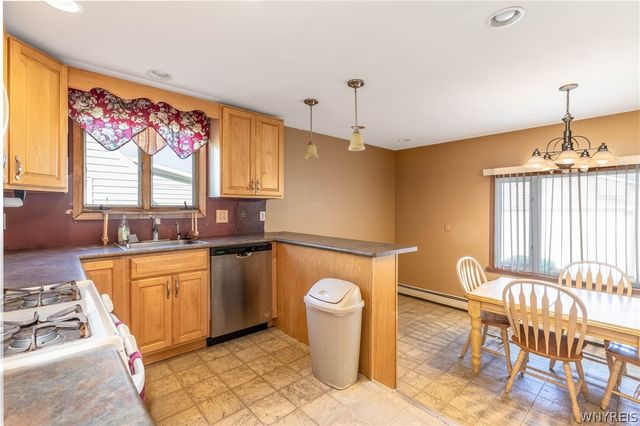 1112 Cleveland Drive, Cheektowaga, NY 14225