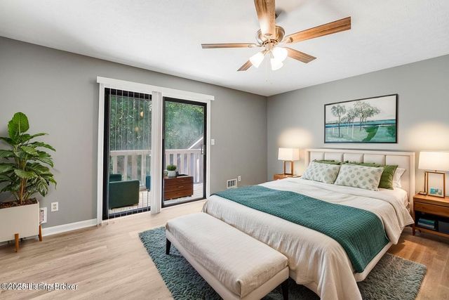 5501 Forest Lake Dr, Prospect, KY 40059