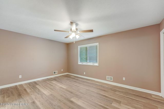 5501 Forest Lake Dr, Prospect, KY 40059