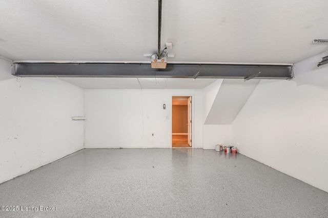 5501 Forest Lake Dr, Prospect, KY 40059