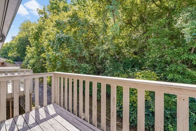 5501 Forest Lake Dr, Prospect, KY 40059