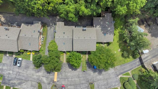 5501 Forest Lake Dr, Prospect, KY 40059