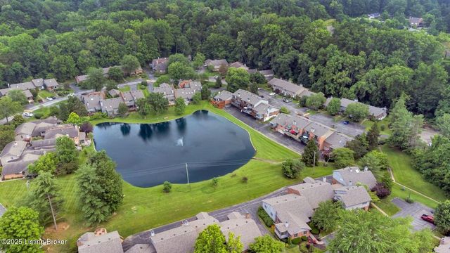 5501 Forest Lake Dr, Prospect, KY 40059