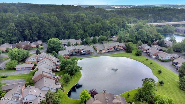 5501 Forest Lake Dr, Prospect, KY 40059