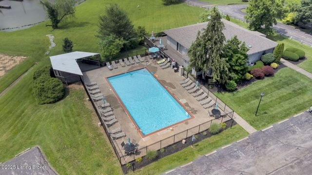 5501 Forest Lake Dr, Prospect, KY 40059