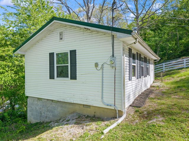249 3rd Street, Manchester, KY 40962
