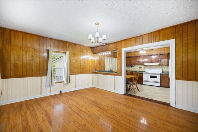 249 3rd Street, Manchester, KY 40962