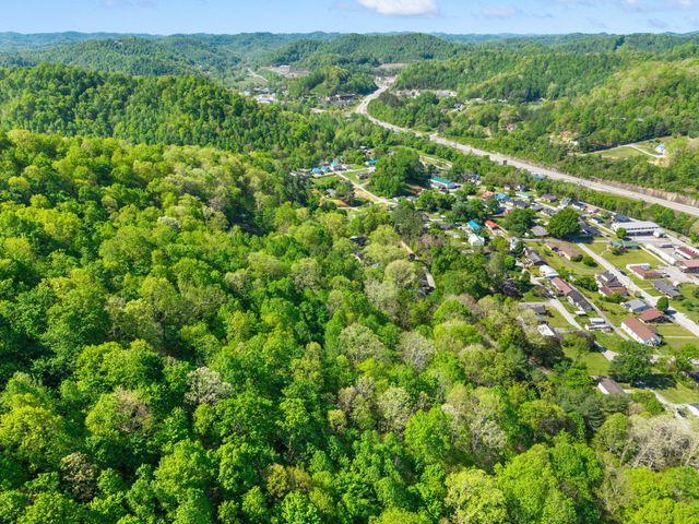 249 3rd Street, Manchester, KY 40962