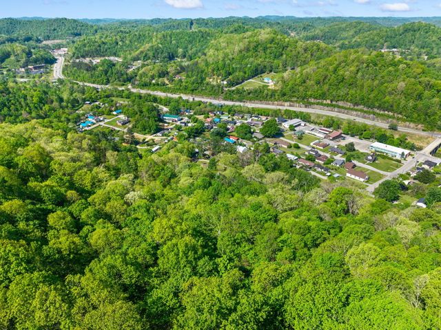 249 3rd Street, Manchester, KY 40962