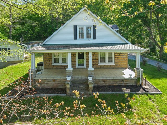 249 3rd Street, Manchester, KY 40962
