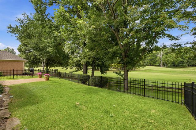 4075 FAIRWAY VIEW CIR W, Bartlett, TN 38135