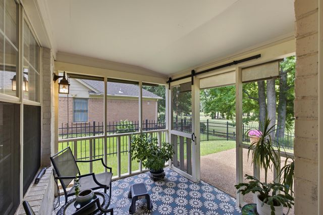 4075 FAIRWAY VIEW CIR W, Bartlett, TN 38135