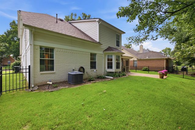 4075 FAIRWAY VIEW CIR W, Bartlett, TN 38135