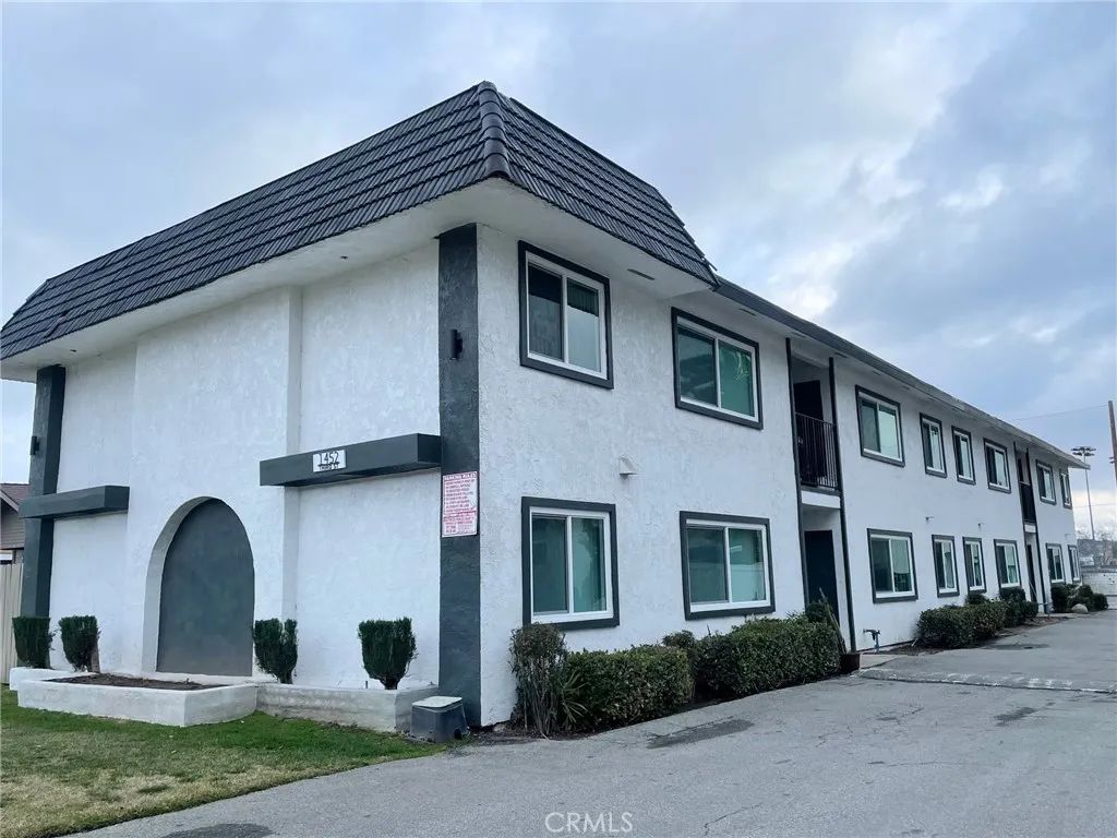 1452 3rd Street 6, La Verne, CA 91750