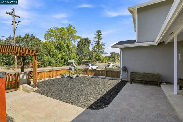 1704 Denkinger Rd., Concord, CA 94521