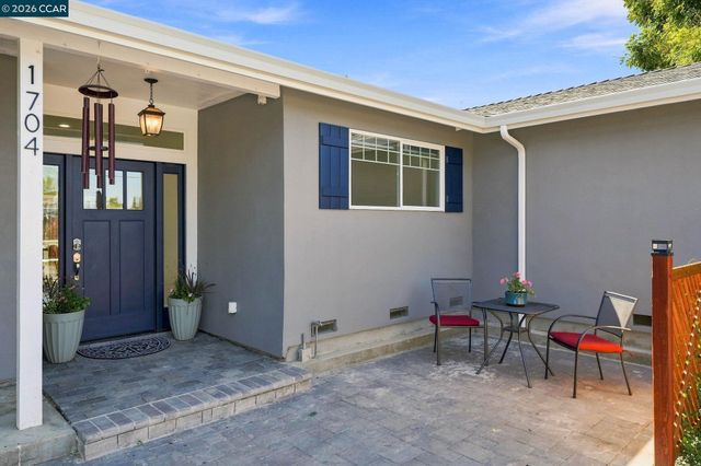 1704 Denkinger Rd., Concord, CA 94521