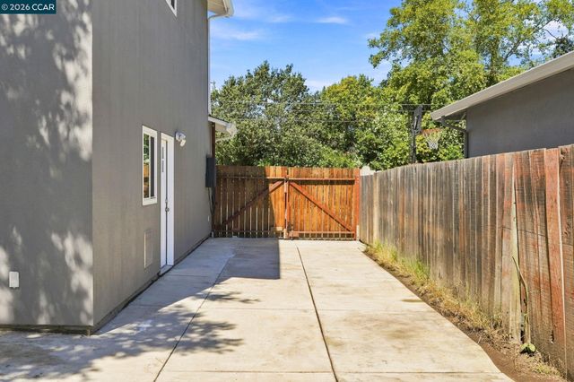 1704 Denkinger Rd., Concord, CA 94521